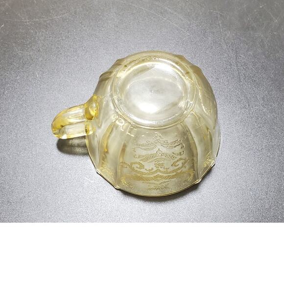 FEDERAL MADRID AMBER YELLOW DEPRESSION  GLASS Cup - Picture 4 of 4